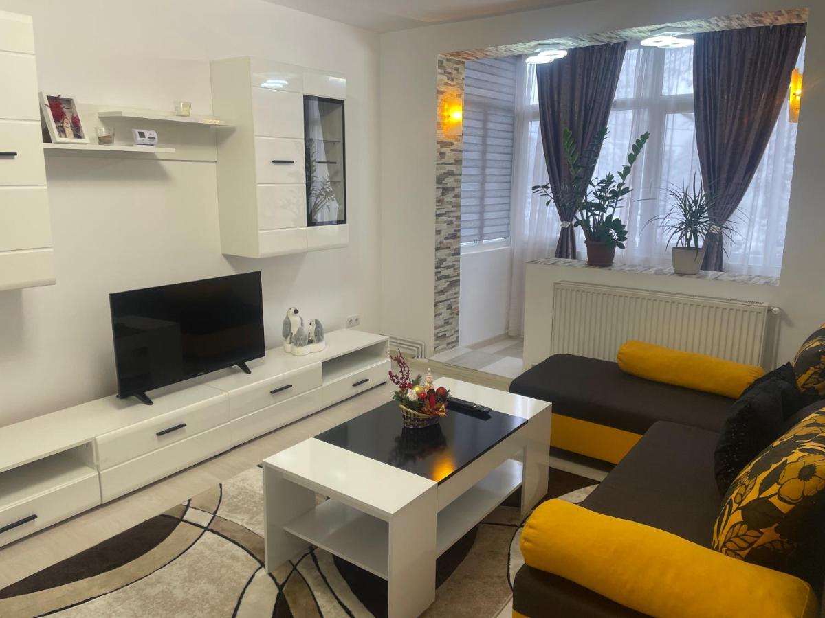 Apartament Incantator ไกรโอวา ภายนอก รูปภาพ